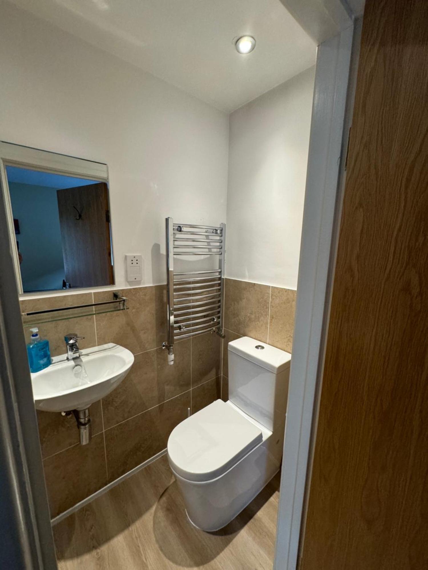 Studio-1-Staines/Heathrow/London-Own Entrance Ngoại thất bức ảnh