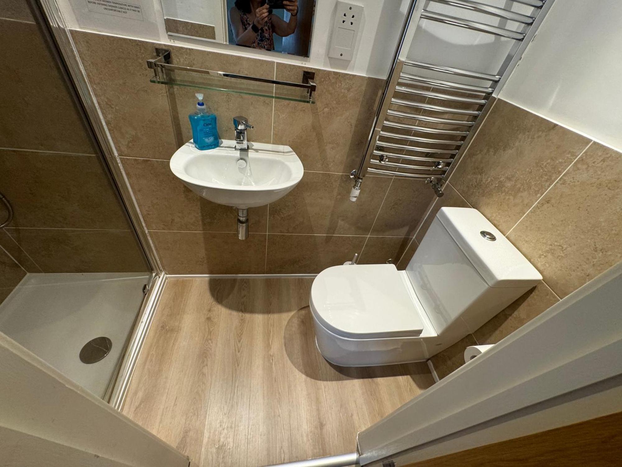 Studio-1-Staines/Heathrow/London-Own Entrance Ngoại thất bức ảnh